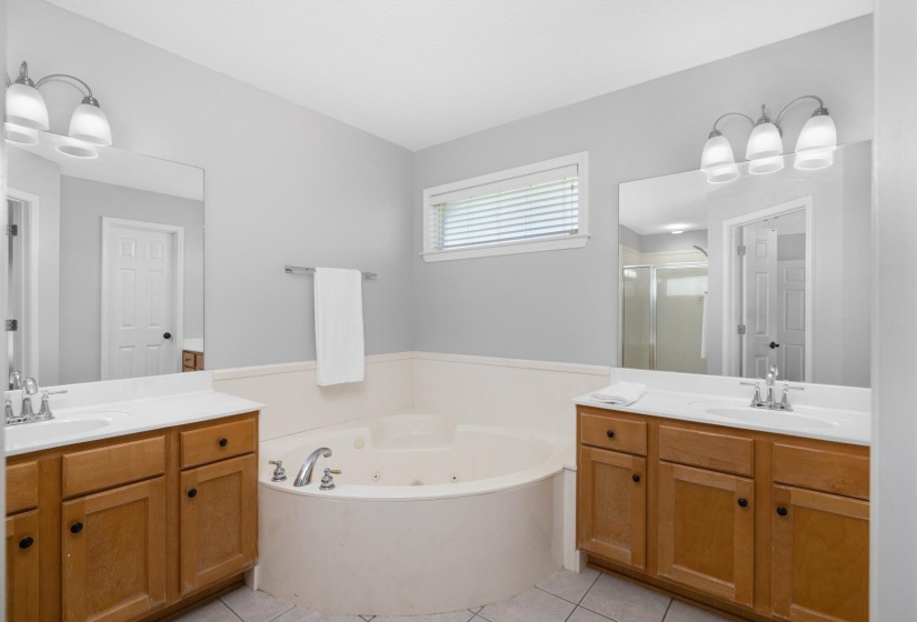 4958 FRENCH BROAD CV, Bartlett, Tennessee 38135, 5 Bedroom Bedrooms, 8 Room Rooms,2 BathroomBathrooms,Residential,For Sale,FRENCH BROAD,0,10228739