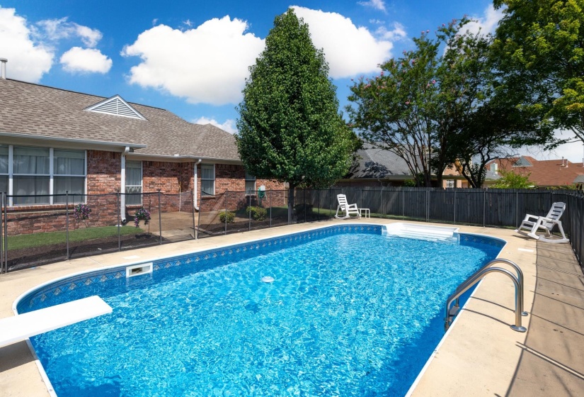 4958 FRENCH BROAD CV, Bartlett, Tennessee 38135, 5 Bedroom Bedrooms, 8 Room Rooms,2 BathroomBathrooms,Residential,For Sale,FRENCH BROAD,0,10228739