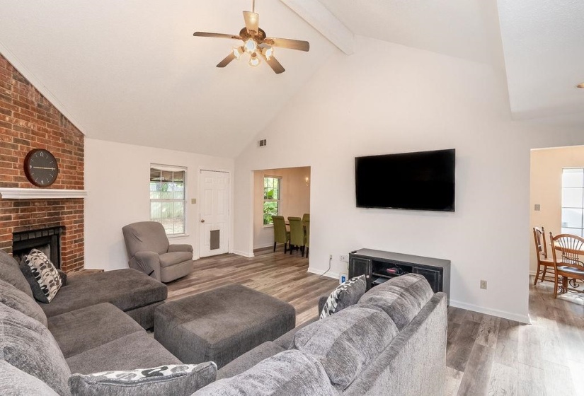 6600 SUNGATE CIR, Bartlett, Tennessee 38135, 3 Bedroom Bedrooms, 8 Room Rooms,2 BathroomBathrooms,Residential,For Sale,SUNGATE,0,10228742