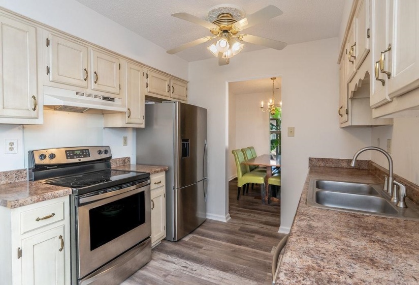 6600 SUNGATE CIR, Bartlett, Tennessee 38135, 3 Bedroom Bedrooms, 8 Room Rooms,2 BathroomBathrooms,Residential,For Sale,SUNGATE,0,10228742