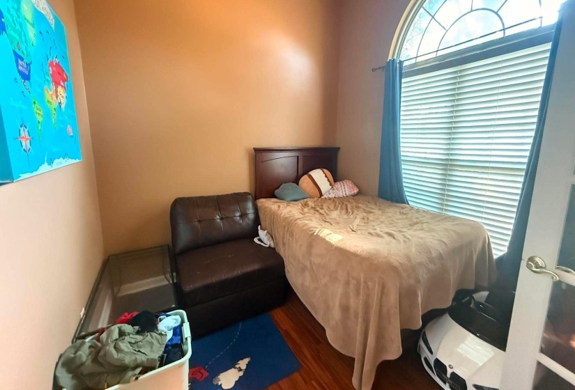 1634 TORRINGTON DR, Cordova, Tennessee 38016, 5 Bedroom Bedrooms, 8 Room Rooms,3 BathroomBathrooms,Residential,For Sale,TORRINGTON,0,10228743