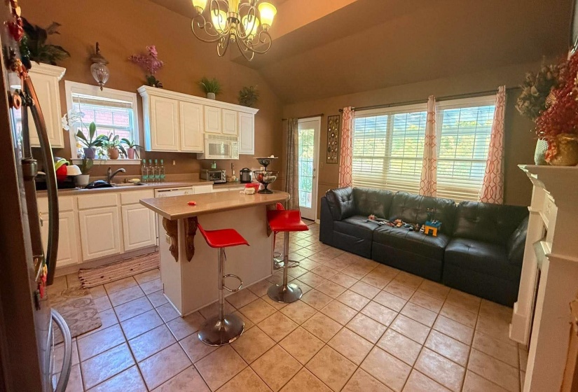 1634 TORRINGTON DR, Cordova, Tennessee 38016, 5 Bedroom Bedrooms, 8 Room Rooms,3 BathroomBathrooms,Residential,For Sale,TORRINGTON,0,10228743