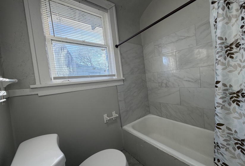 961 DUNLAP ST, Memphis, Tennessee 38107, 2 Bedroom Bedrooms, 0 ,1 BathroomBathrooms,Duplexes,For Sale,DUNLAP,0,10228758
