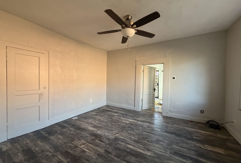 961 DUNLAP ST, Memphis, Tennessee 38107, 2 Bedroom Bedrooms, 0 ,1 BathroomBathrooms,Duplexes,For Sale,DUNLAP,0,10228758