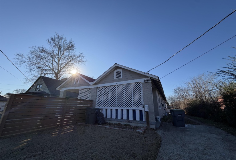 961 DUNLAP ST, Memphis, Tennessee 38107, 2 Bedroom Bedrooms, 0 ,1 BathroomBathrooms,Duplexes,For Sale,DUNLAP,0,10228758