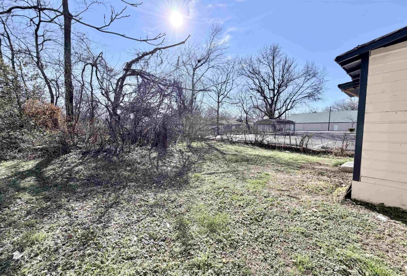 2261 HUNTER AVE, Memphis, Tennessee 38108, 1 Bedroom Bedrooms, 0 ,1 BathroomBathrooms,Duplexes,For Sale,HUNTER,0,10228765