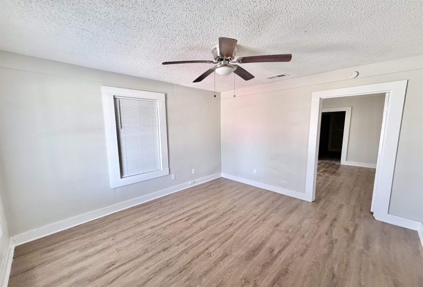 2261 HUNTER AVE, Memphis, Tennessee 38108, 1 Bedroom Bedrooms, 0 ,1 BathroomBathrooms,Duplexes,For Sale,HUNTER,0,10228765