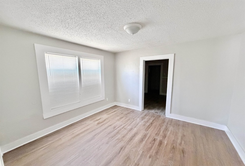 2261 HUNTER AVE, Memphis, Tennessee 38108, 1 Bedroom Bedrooms, 0 ,1 BathroomBathrooms,Duplexes,For Sale,HUNTER,0,10228765