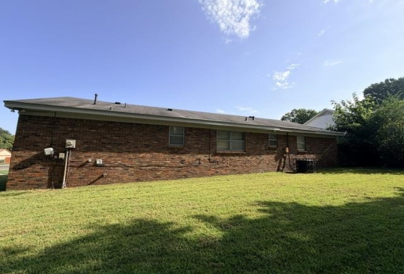 3865 SAINT ELMO AVE, Memphis, Tennessee 38128-2149, 3 Bedroom Bedrooms, 6 Room Rooms,2 BathroomBathrooms,Rental Properties,For Sale,SAINT ELMO,0,10228771