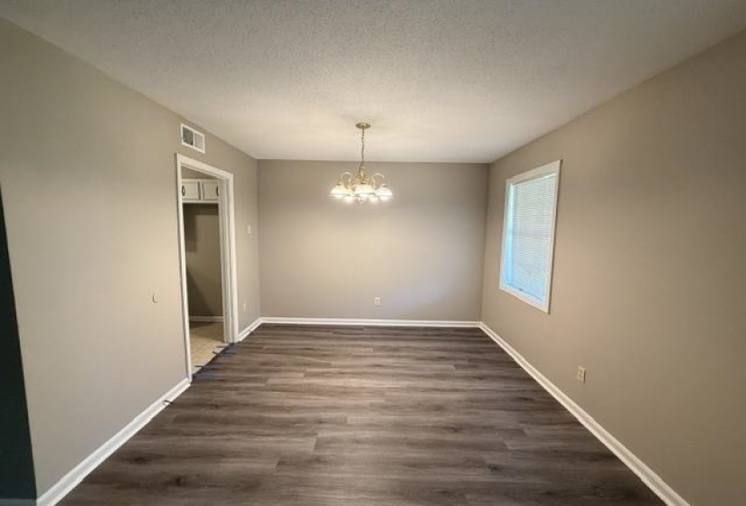 3865 SAINT ELMO AVE, Memphis, Tennessee 38128-2149, 3 Bedroom Bedrooms, 6 Room Rooms,2 BathroomBathrooms,Rental Properties,For Sale,SAINT ELMO,0,10228771