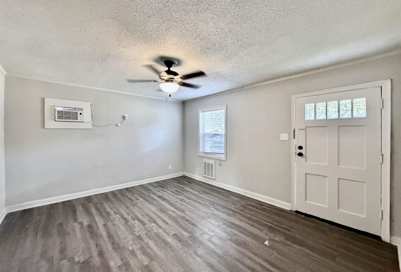 4943 BUFORD AVE, Millington, Tennessee 38053, 1 Bedroom Bedrooms, 3 Room Rooms,1 BathroomBathrooms,Rental Properties,For Sale,BUFORD,0,10228789