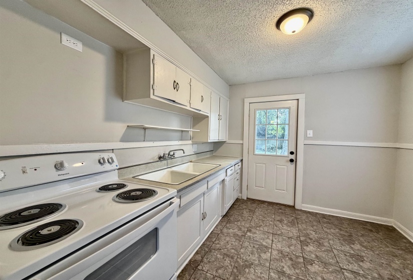 4943 BUFORD AVE, Millington, Tennessee 38053, 1 Bedroom Bedrooms, 3 Room Rooms,1 BathroomBathrooms,Rental Properties,For Sale,BUFORD,0,10228789