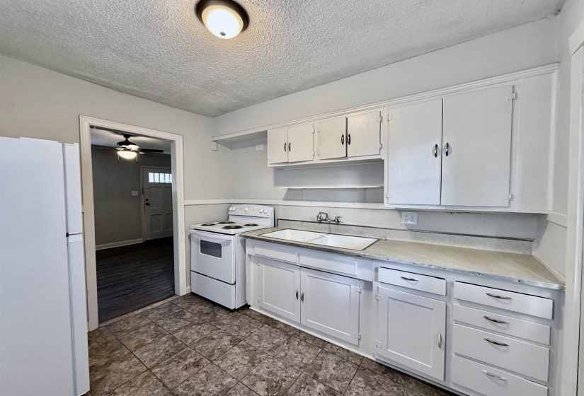 4943 BUFORD AVE, Millington, Tennessee 38053, 1 Bedroom Bedrooms, 3 Room Rooms,1 BathroomBathrooms,Rental Properties,For Sale,BUFORD,0,10228789