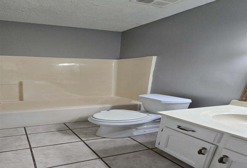 6761 WHITTEN PINE DR, Memphis, Tennessee 38134, 3 Bedroom Bedrooms, 3 Room Rooms,2 BathroomBathrooms,Rental Properties,For Sale,WHITTEN PINE,0,10228791