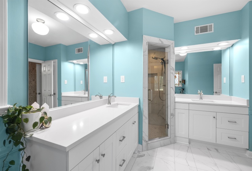 3060 TOWERING PINES CV, Germantown, Tennessee 38138, 4 Bedroom Bedrooms, 9 Room Rooms,3.1 BathroomBathrooms,Residential,For Sale,TOWERING PINES,0,10228612