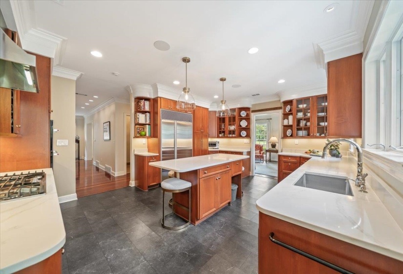 188 GALLOWAY DR, Memphis, Tennessee 38111, 5 Bedroom Bedrooms, 14 Room Rooms,4.1 BathroomBathrooms,Residential,For Sale,GALLOWAY,0,10228749