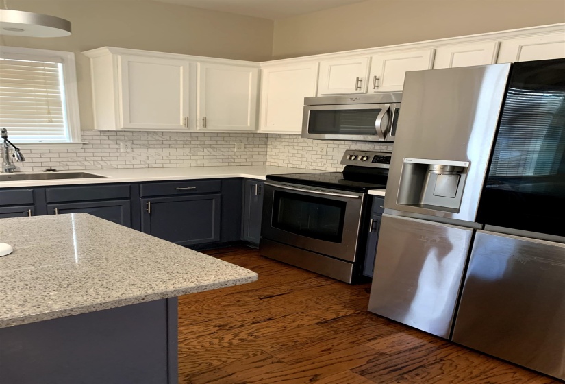 1291 ISLAND HARBOR DR, Memphis, Tennessee 38103, 3 Bedroom Bedrooms, 6 Room Rooms,2.1 BathroomBathrooms,Residential,For Sale,ISLAND HARBOR,0,10228752