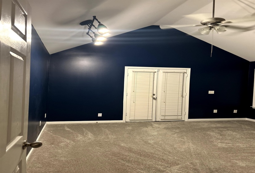 1291 ISLAND HARBOR DR, Memphis, Tennessee 38103, 3 Bedroom Bedrooms, 6 Room Rooms,2.1 BathroomBathrooms,Residential,For Sale,ISLAND HARBOR,0,10228752