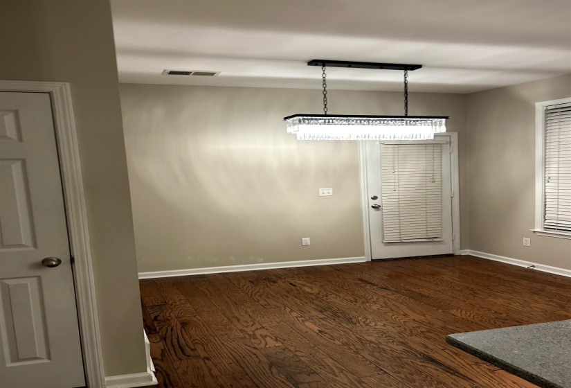 1291 ISLAND HARBOR DR, Memphis, Tennessee 38103, 3 Bedroom Bedrooms, 6 Room Rooms,2.1 BathroomBathrooms,Residential,For Sale,ISLAND HARBOR,0,10228752