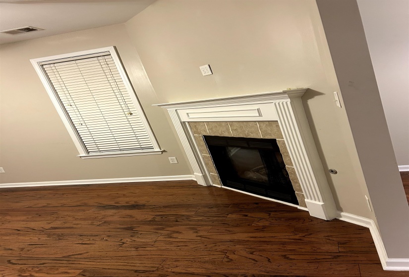 1291 ISLAND HARBOR DR, Memphis, Tennessee 38103, 3 Bedroom Bedrooms, 6 Room Rooms,2.1 BathroomBathrooms,Residential,For Sale,ISLAND HARBOR,0,10228752