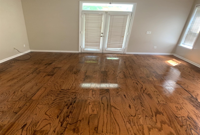1291 ISLAND HARBOR DR, Memphis, Tennessee 38103, 3 Bedroom Bedrooms, 6 Room Rooms,2.1 BathroomBathrooms,Residential,For Sale,ISLAND HARBOR,0,10228752