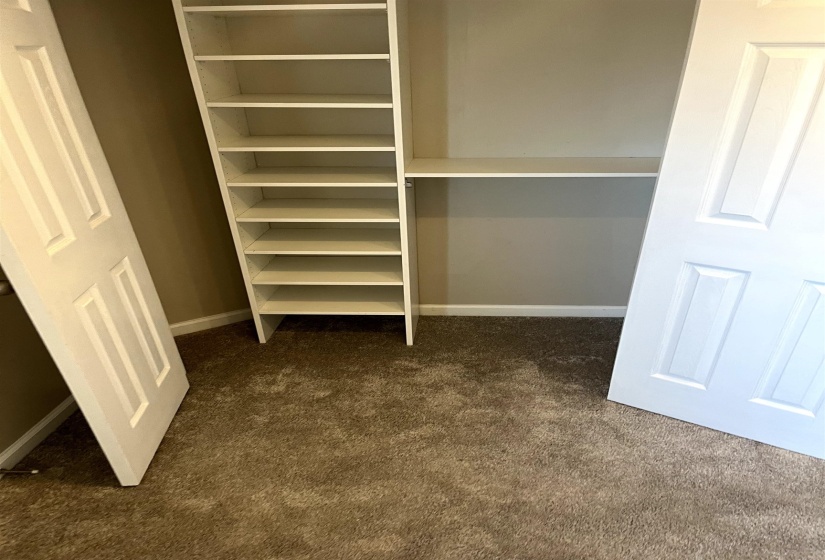 1291 ISLAND HARBOR DR, Memphis, Tennessee 38103, 3 Bedroom Bedrooms, 6 Room Rooms,2.1 BathroomBathrooms,Residential,For Sale,ISLAND HARBOR,0,10228752