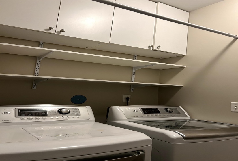 1291 ISLAND HARBOR DR, Memphis, Tennessee 38103, 3 Bedroom Bedrooms, 6 Room Rooms,2.1 BathroomBathrooms,Residential,For Sale,ISLAND HARBOR,0,10228752