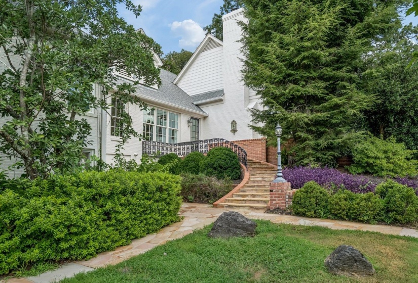 1580 MASSEY RD, Memphis, Tennessee 38120, 5 Bedroom Bedrooms, 13 Room Rooms,5.1 BathroomBathrooms,Residential,For Sale,MASSEY,0,10228754