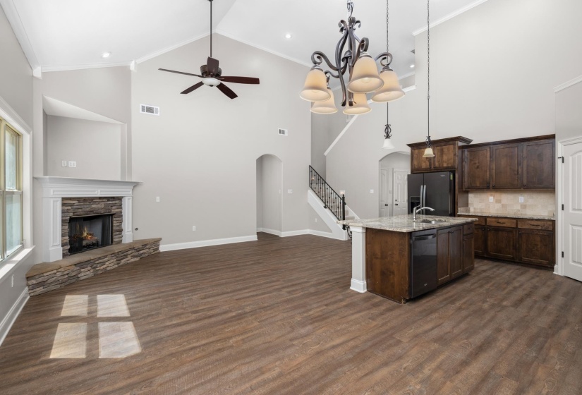 102 ABERDEEN DR, Munford, Tennessee 38058, 4 Bedroom Bedrooms, 4 Room Rooms,3 BathroomBathrooms,Residential,For Sale,ABERDEEN,0,10228755