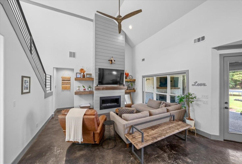 4285 BRUNSWICK RD, Arlington, Tennessee 38002, 4 Bedroom Bedrooms, 8 Room Rooms,3 BathroomBathrooms,Residential,For Sale,BRUNSWICK,0,10228756