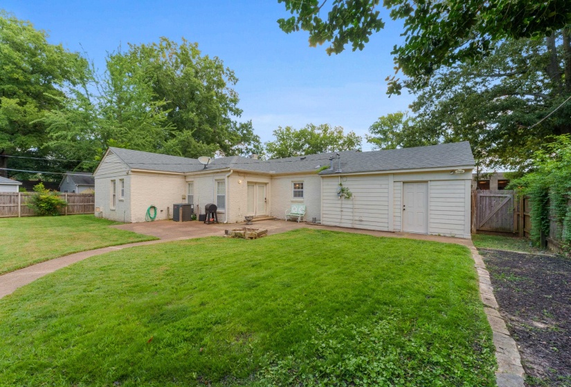 311 AVON RD, Memphis, Tennessee 38117, 3 Bedroom Bedrooms, 7 Room Rooms,2 BathroomBathrooms,Residential,For Sale,AVON,0,10228757