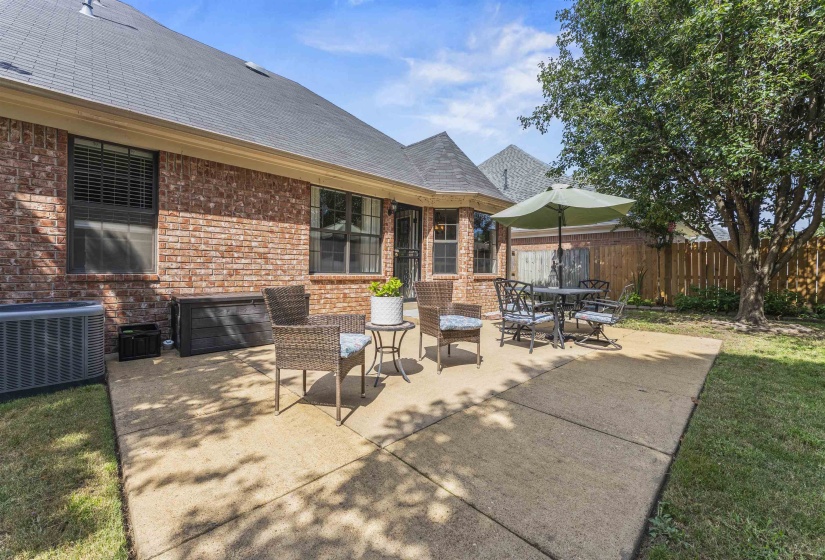 7979 JILLS CREEK DR, Bartlett, Tennessee 38133, 4 Bedroom Bedrooms, 5 Room Rooms,3 BathroomBathrooms,Residential,For Sale,JILLS CREEK,0,10228760