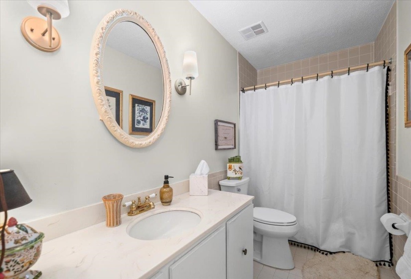 6946 AMBERLY RD, Memphis, Tennessee 38119, 3 Bedroom Bedrooms, 7 Room Rooms,2.1 BathroomBathrooms,Residential,For Sale,AMBERLY,0,10228761