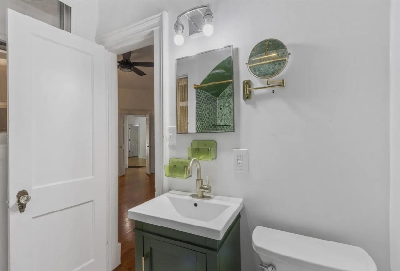 2282 CENTRAL AVE, Memphis, Tennessee 38104, 2 Bedroom Bedrooms, 13 Room Rooms,1.1 BathroomBathrooms,Residential,For Sale,CENTRAL,0,10228762