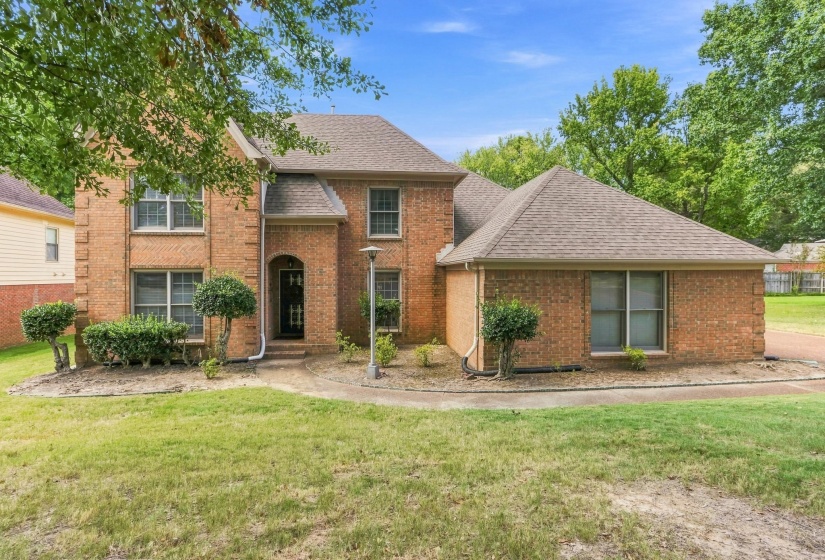 8784 RIVERWOOD FARMS PKY, Memphis, Tennessee 38016, 4 Bedroom Bedrooms, 10 Room Rooms,2.1 BathroomBathrooms,Residential,For Sale,RIVERWOOD FARMS,0,10228767