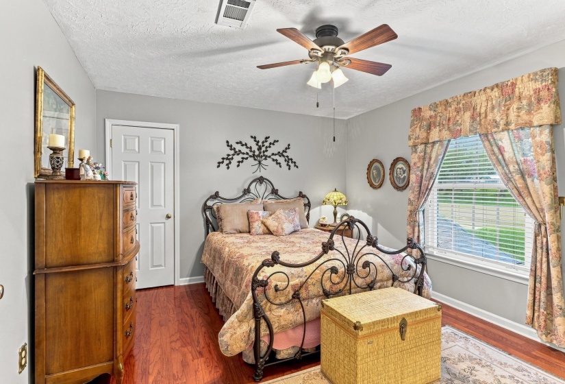 8784 RIVERWOOD FARMS PKY, Memphis, Tennessee 38016, 4 Bedroom Bedrooms, 10 Room Rooms,2.1 BathroomBathrooms,Residential,For Sale,RIVERWOOD FARMS,0,10228767