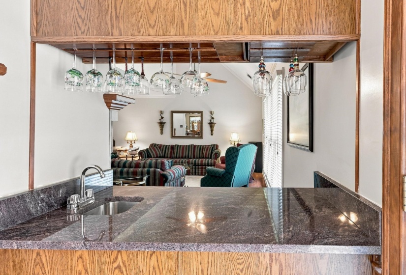 8784 RIVERWOOD FARMS PKY, Memphis, Tennessee 38016, 4 Bedroom Bedrooms, 10 Room Rooms,2.1 BathroomBathrooms,Residential,For Sale,RIVERWOOD FARMS,0,10228767