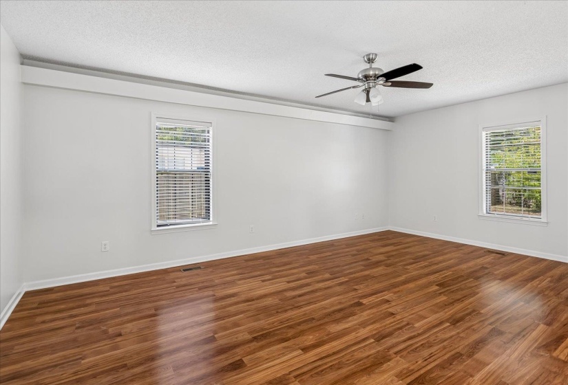 3640 SHIRLWOOD AVE, Memphis, Tennessee 38122, 3 Bedroom Bedrooms, 6 Room Rooms,2 BathroomBathrooms,Residential,For Sale,SHIRLWOOD,0,10228770