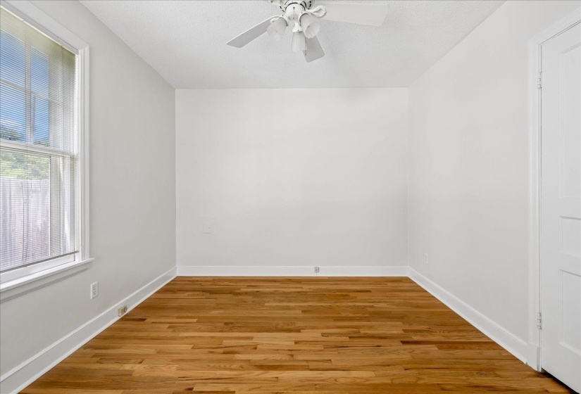 3640 SHIRLWOOD AVE, Memphis, Tennessee 38122, 3 Bedroom Bedrooms, 6 Room Rooms,2 BathroomBathrooms,Residential,For Sale,SHIRLWOOD,0,10228770