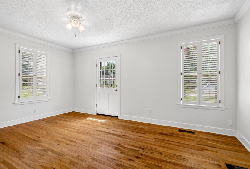 3640 SHIRLWOOD AVE, Memphis, Tennessee 38122, 3 Bedroom Bedrooms, 6 Room Rooms,2 BathroomBathrooms,Residential,For Sale,SHIRLWOOD,0,10228770