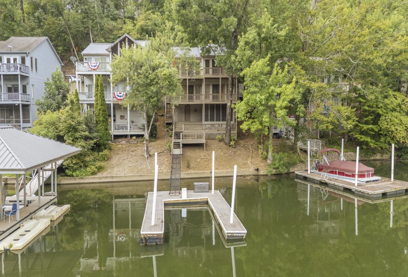 76 RED OAK PT, Savannah, Tennessee 38326, 3 Bedroom Bedrooms, 8 Room Rooms,2.2 BathroomBathrooms,Residential,For Sale,RED OAK,0,10228772