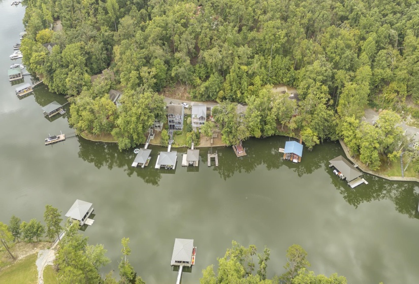 76 RED OAK PT, Savannah, Tennessee 38326, 3 Bedroom Bedrooms, 8 Room Rooms,2.2 BathroomBathrooms,Residential,For Sale,RED OAK,0,10228772