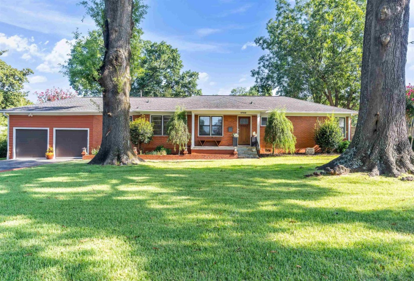 4988 FAIRFIELD CIR, Memphis, Tennessee 38117, 3 Bedroom Bedrooms, 6 Room Rooms,3 BathroomBathrooms,Residential,For Sale,FAIRFIELD,0,10228775