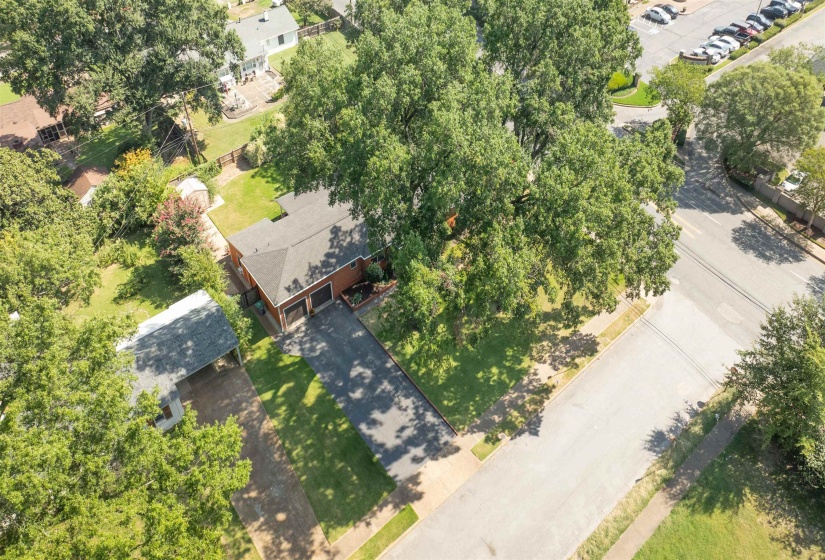 4988 FAIRFIELD CIR, Memphis, Tennessee 38117, 3 Bedroom Bedrooms, 6 Room Rooms,3 BathroomBathrooms,Residential,For Sale,FAIRFIELD,0,10228775