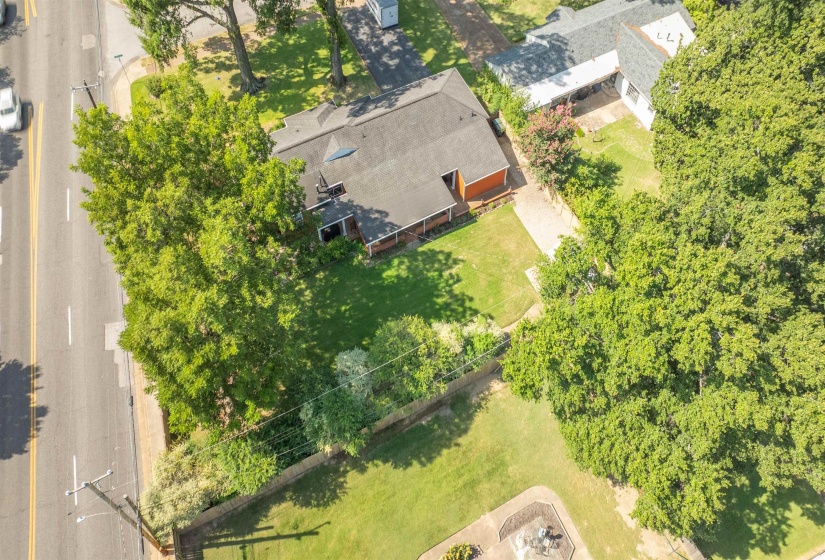 4988 FAIRFIELD CIR, Memphis, Tennessee 38117, 3 Bedroom Bedrooms, 6 Room Rooms,3 BathroomBathrooms,Residential,For Sale,FAIRFIELD,0,10228775