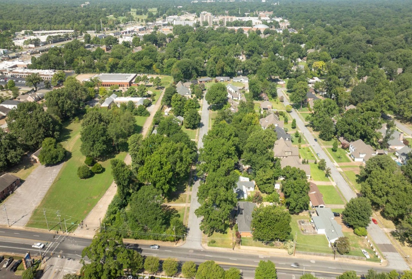 4988 FAIRFIELD CIR, Memphis, Tennessee 38117, 3 Bedroom Bedrooms, 6 Room Rooms,3 BathroomBathrooms,Residential,For Sale,FAIRFIELD,0,10228775