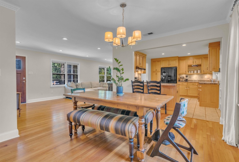 4988 FAIRFIELD CIR, Memphis, Tennessee 38117, 3 Bedroom Bedrooms, 6 Room Rooms,3 BathroomBathrooms,Residential,For Sale,FAIRFIELD,0,10228775