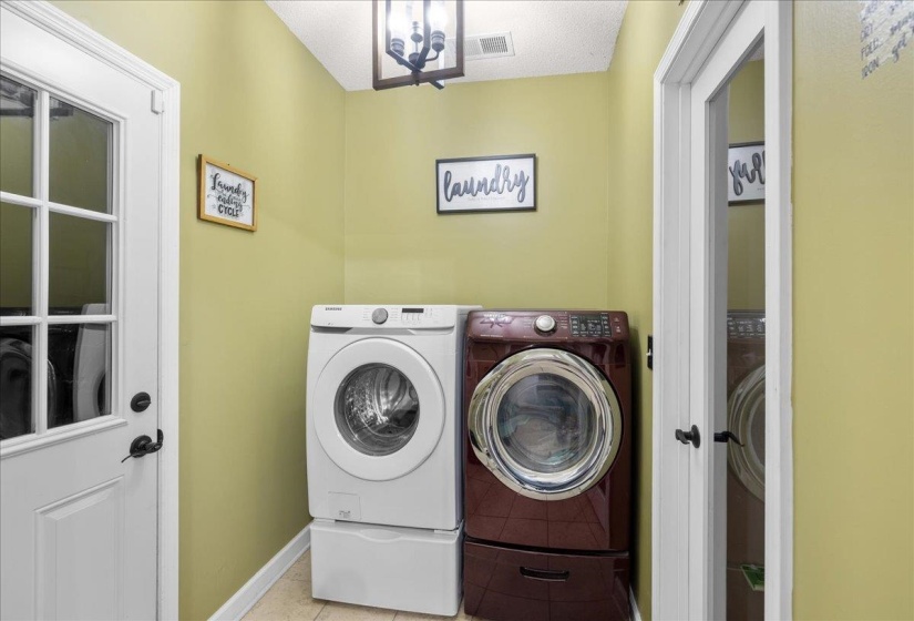 9123 BERRY GARDEN CIR, Memphis, Tennessee 38016, 3 Bedroom Bedrooms, 5 Room Rooms,2 BathroomBathrooms,Residential,For Sale,BERRY GARDEN,0,10228780