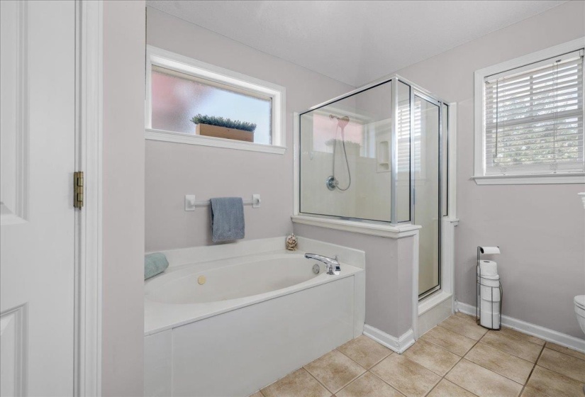 9123 BERRY GARDEN CIR, Memphis, Tennessee 38016, 3 Bedroom Bedrooms, 5 Room Rooms,2 BathroomBathrooms,Residential,For Sale,BERRY GARDEN,0,10228780