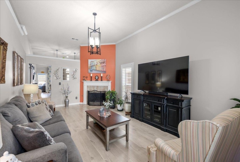 9123 BERRY GARDEN CIR, Memphis, Tennessee 38016, 3 Bedroom Bedrooms, 5 Room Rooms,2 BathroomBathrooms,Residential,For Sale,BERRY GARDEN,0,10228780